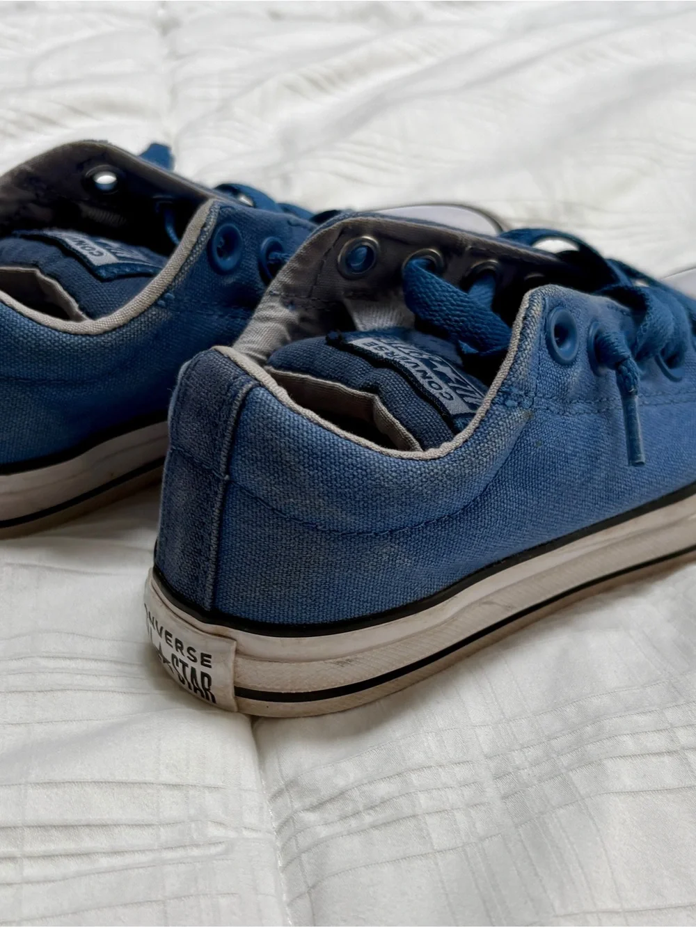Converse classic low